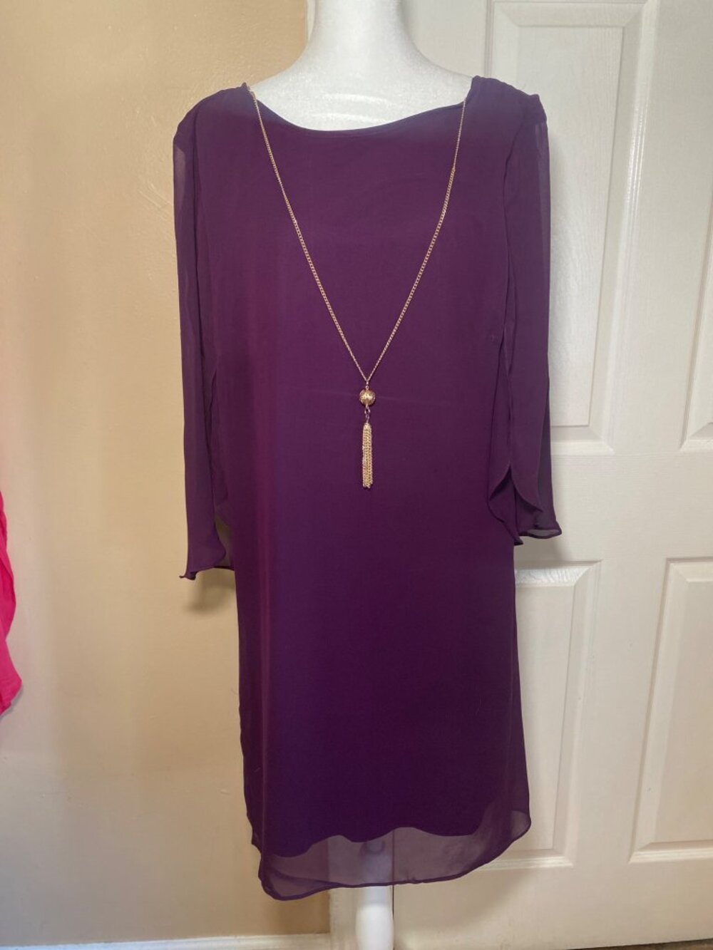Dress barn Fashions Purple Chiffon Shift Dress Gold Necklace Size 14